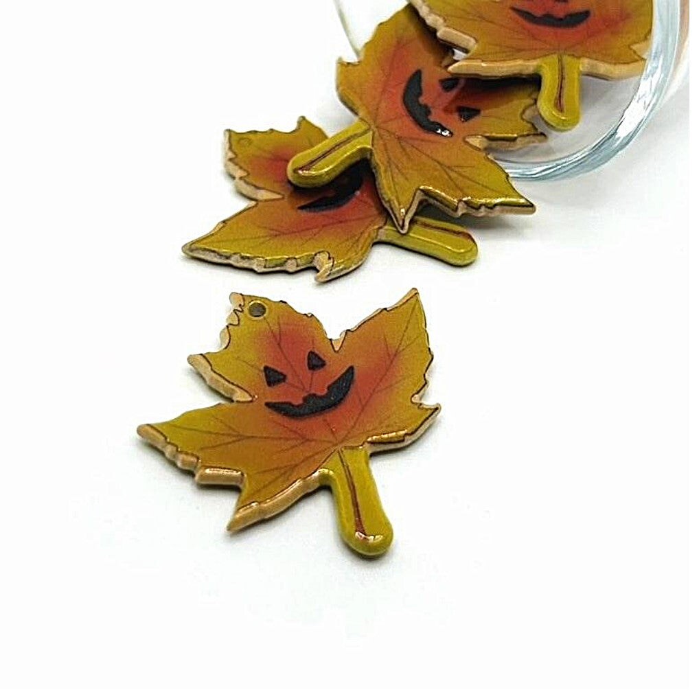 1, 4 or 20 Pieces: Maple Leaf Pendant with Jack o&#x27; Lantern Face - Double Sided