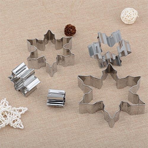 Christmas Snowflake Cookie Cutter Set 5 Piece Metal DIY Cookie Molds for Baking &#x26; Party Supplies