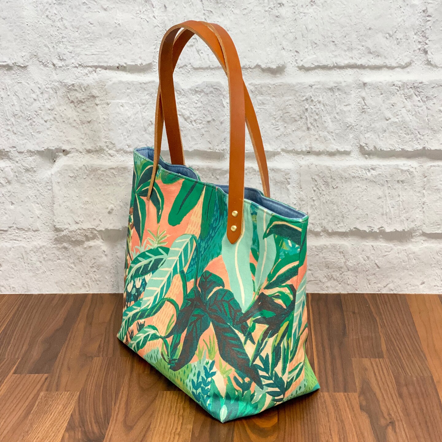 Crosscut Sewing Co.&#xAE; Market Tote Bag Sewing Project Kit for Beginners with Fabric, Instructions and Video