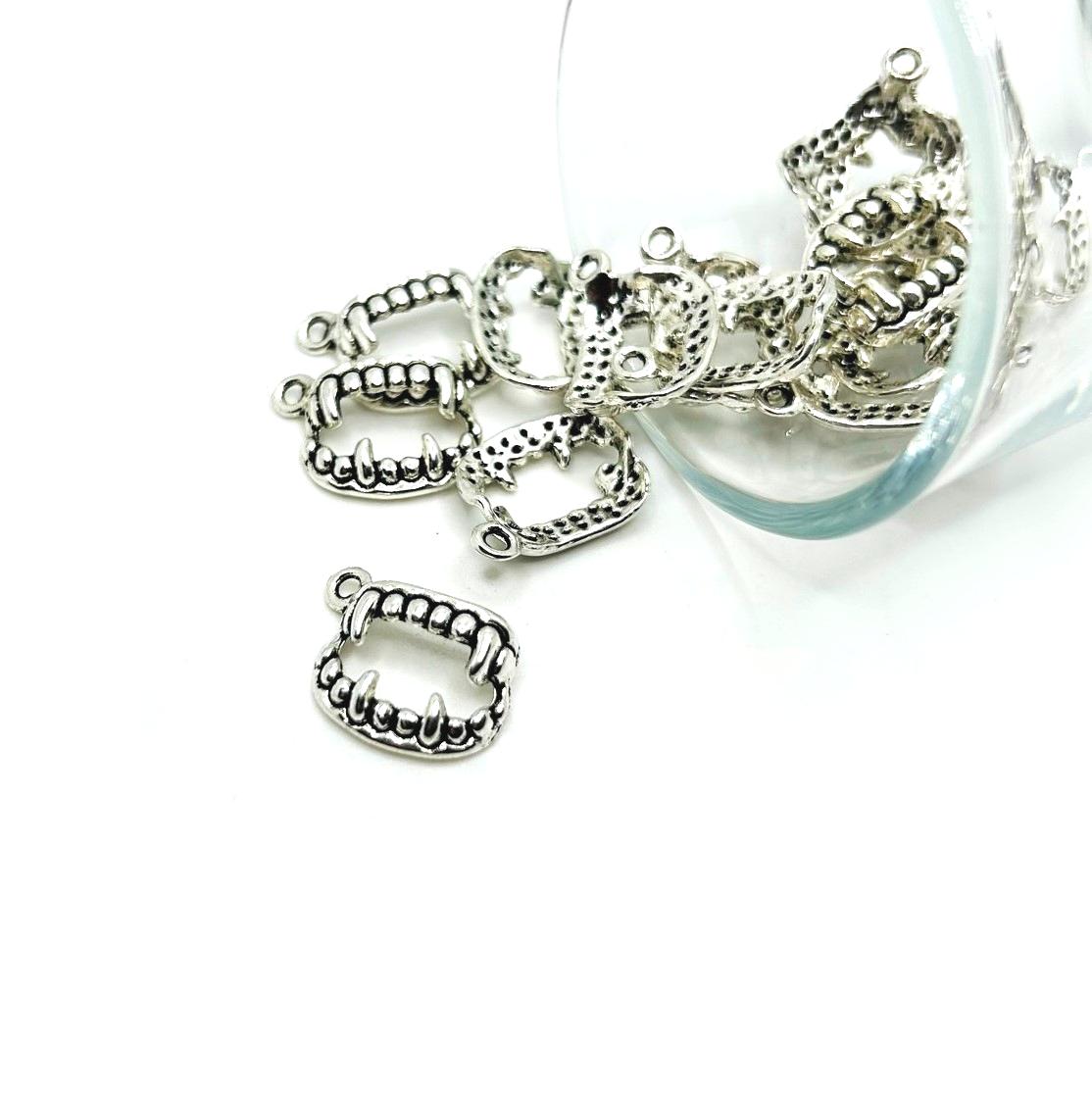 4, 20 or 50 Pieces: Silver Vampire Teeth Halloween Charms