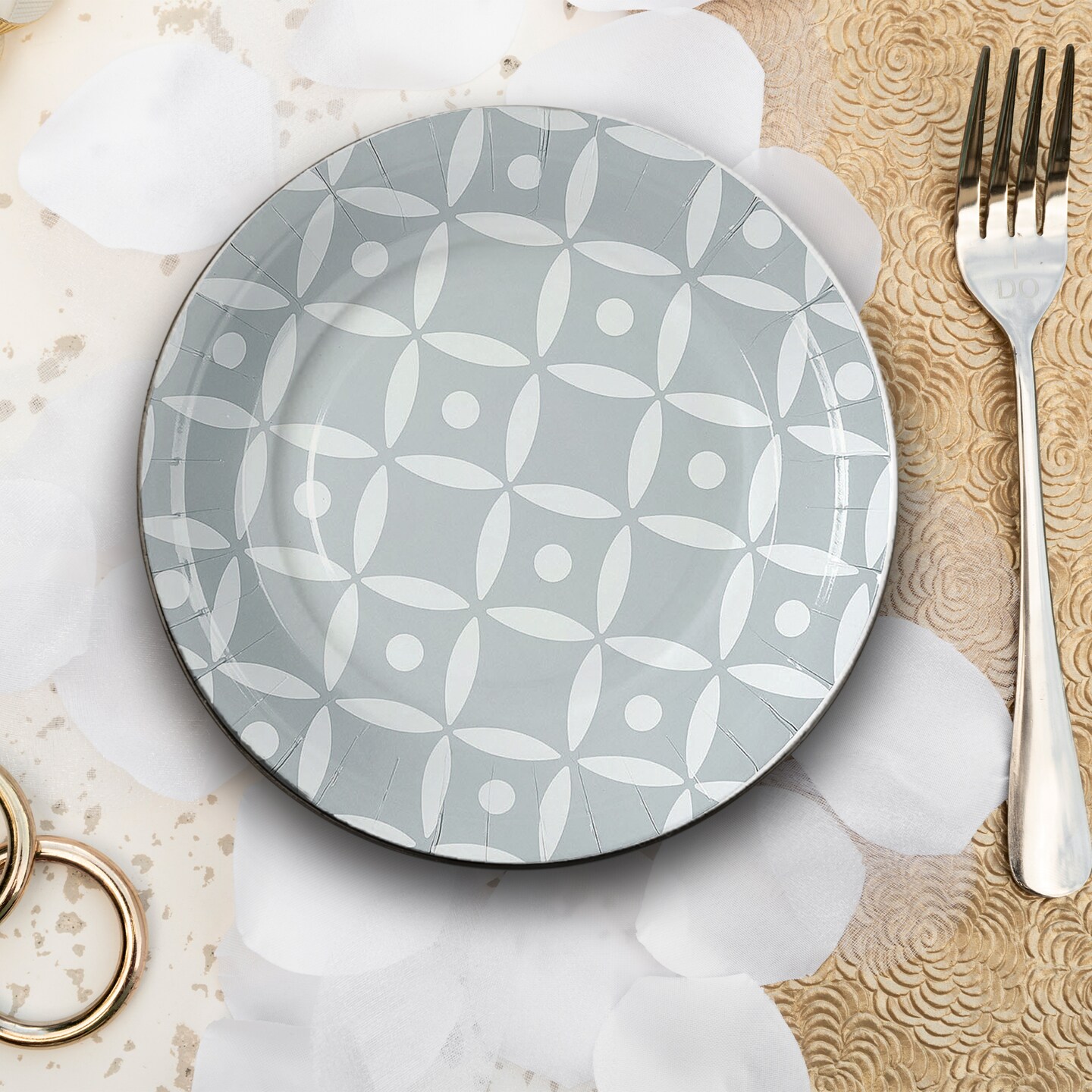 8 Ct. Geometric Paper Dinner Plates Chic 9" Disposable Party Plates