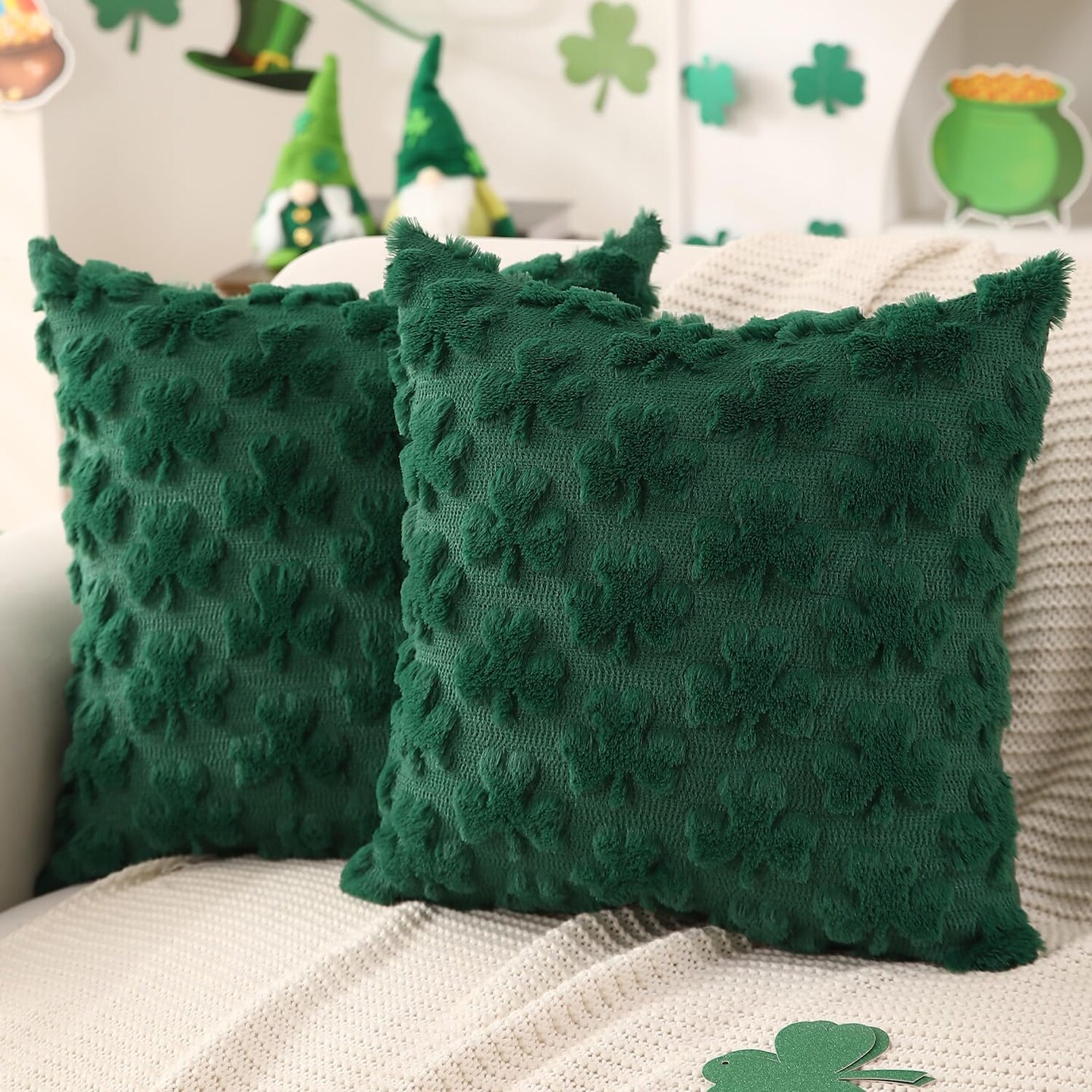 St Patricks Day Pillow Covers 18x18 inch Set of 2 St Patricks Day Decorations Green Shamrock Soft Plush Faux Fur Jacquard Throw Pillows for Bedroom Sofa Holiday Festivals Home Decor PTK021A18