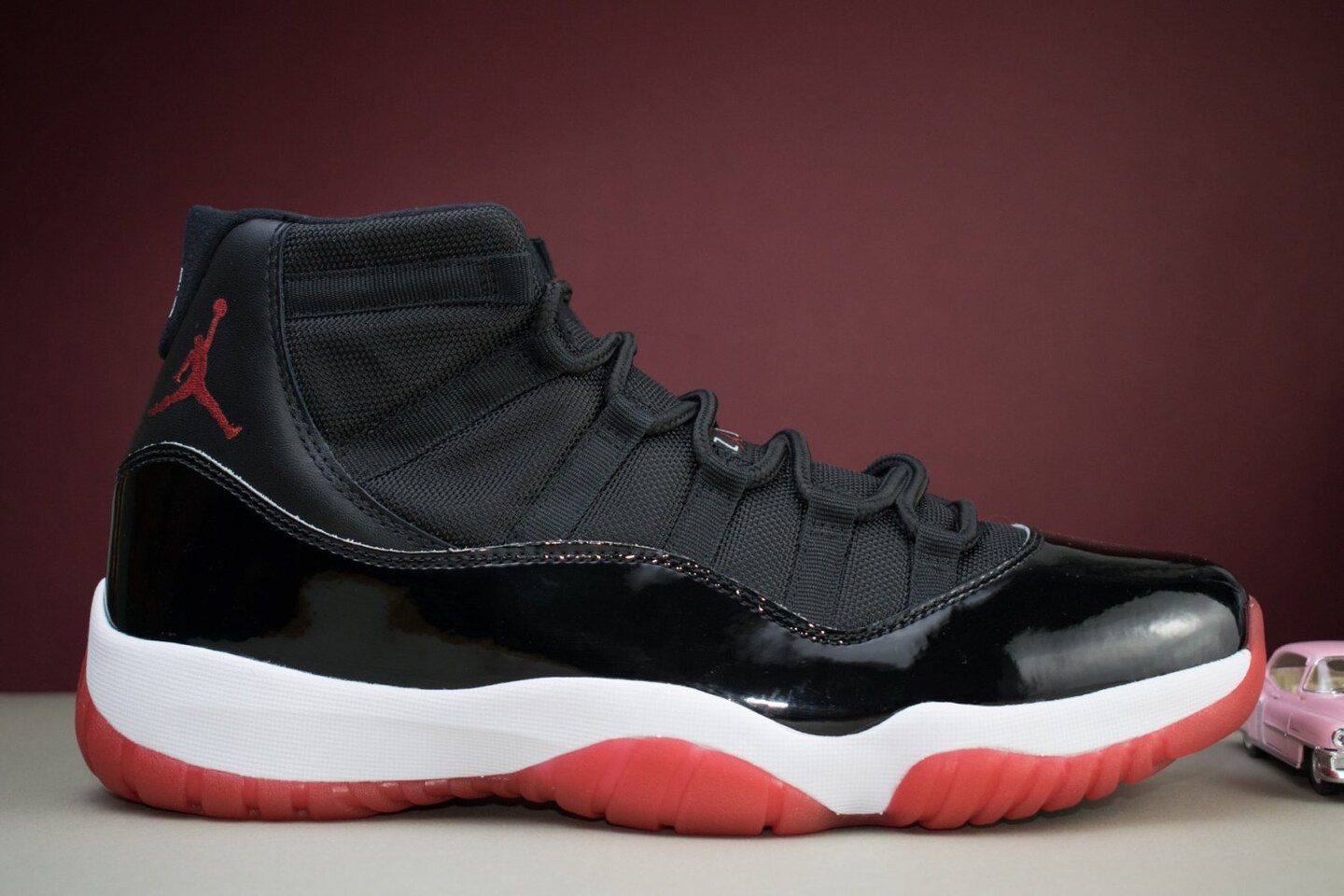 Air Jordan 11 Retro Playoffs Bred 2019 Black Red