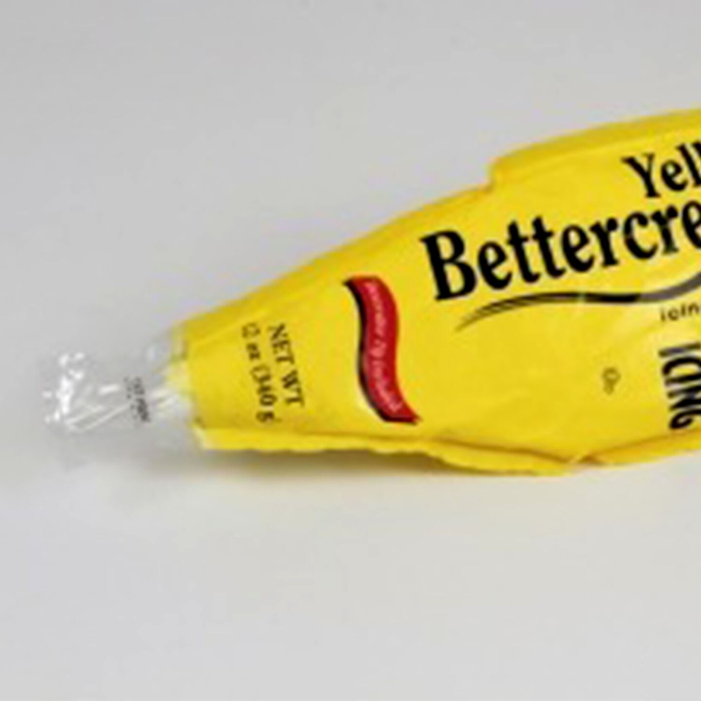 12 Ounce Rich Bettercreme Pre Whipped Yellow Icing 15 Per Case.