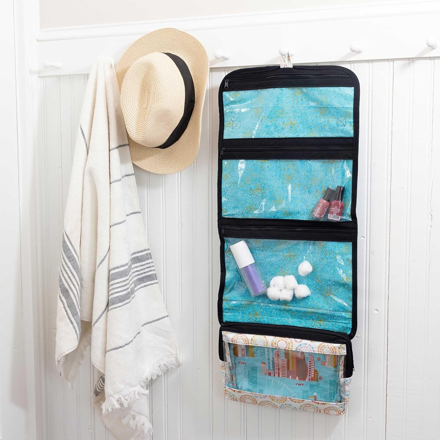 AccuQuilt Hanging Travel Organizer Bag Quilt-As-You-Go Kit with Zippity-Do-Done Zipper