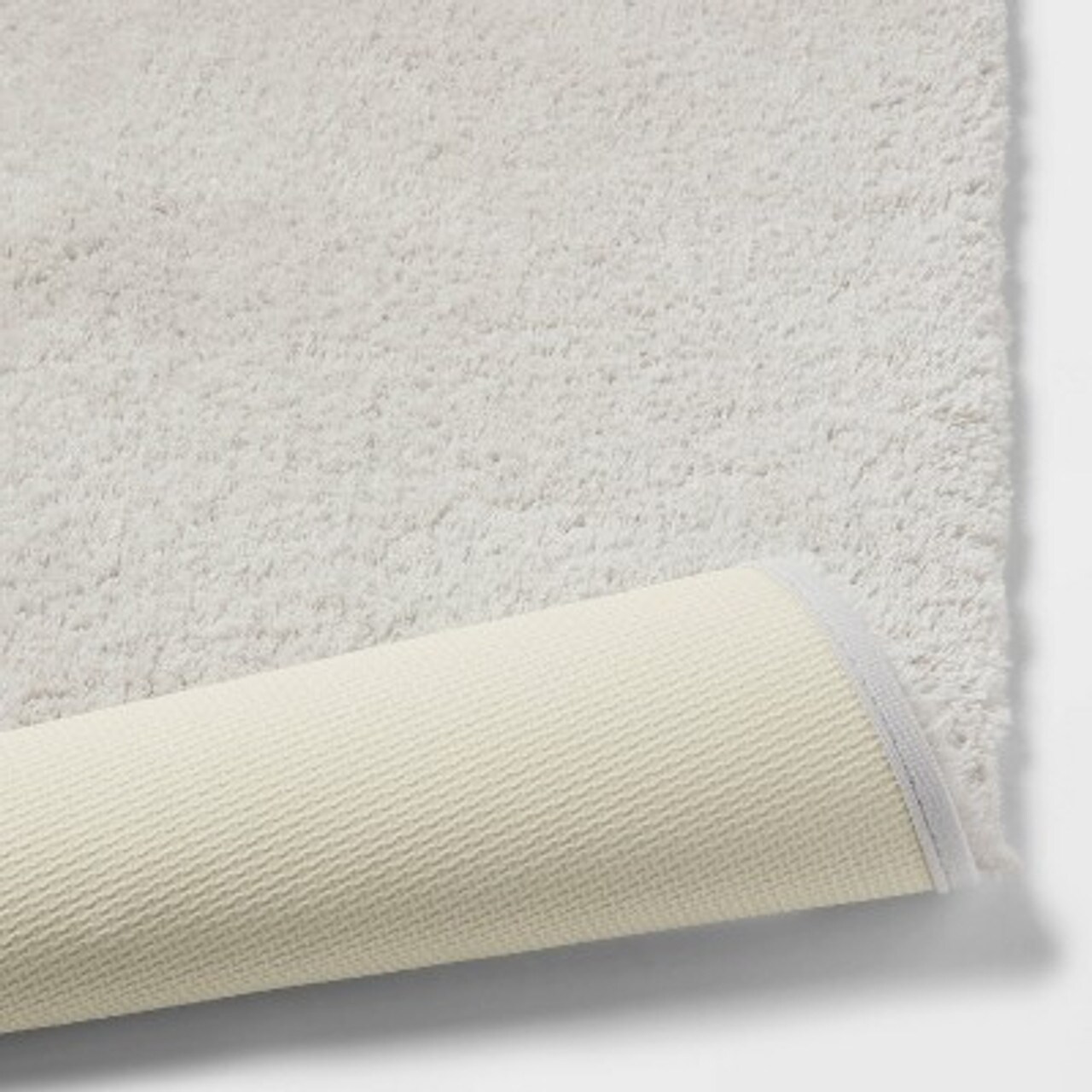 24&#x22;x40&#x22; Spa Plush Bath Rug Light Gray Threshold