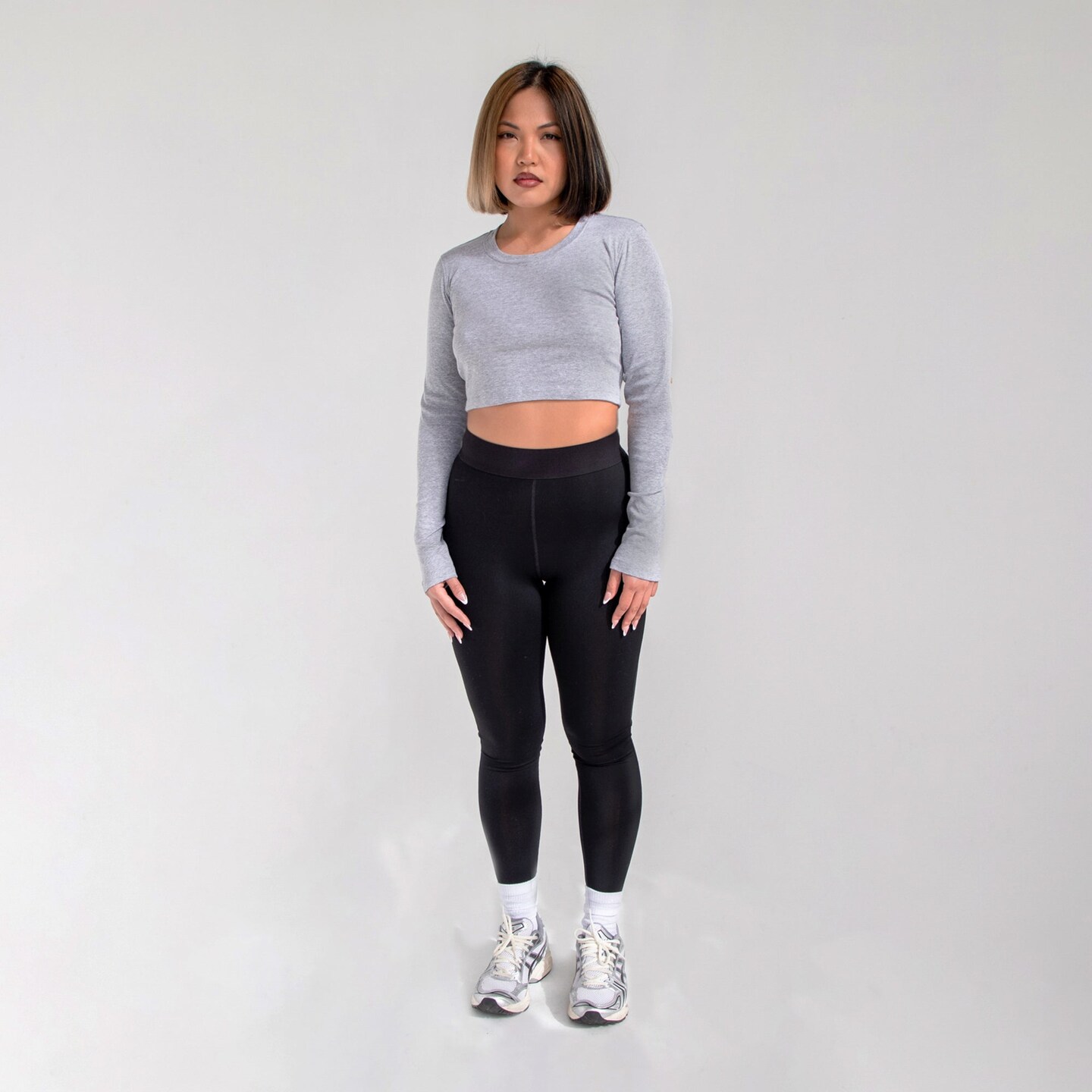 Women&#x27;s Fitted Cropped Long Sleeve Tee