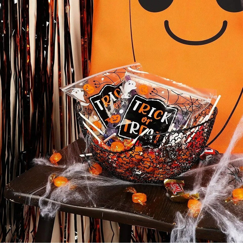 120 Pack Halloween Bags for Trick or Treat, Resealable Candy Goodie Food Storage