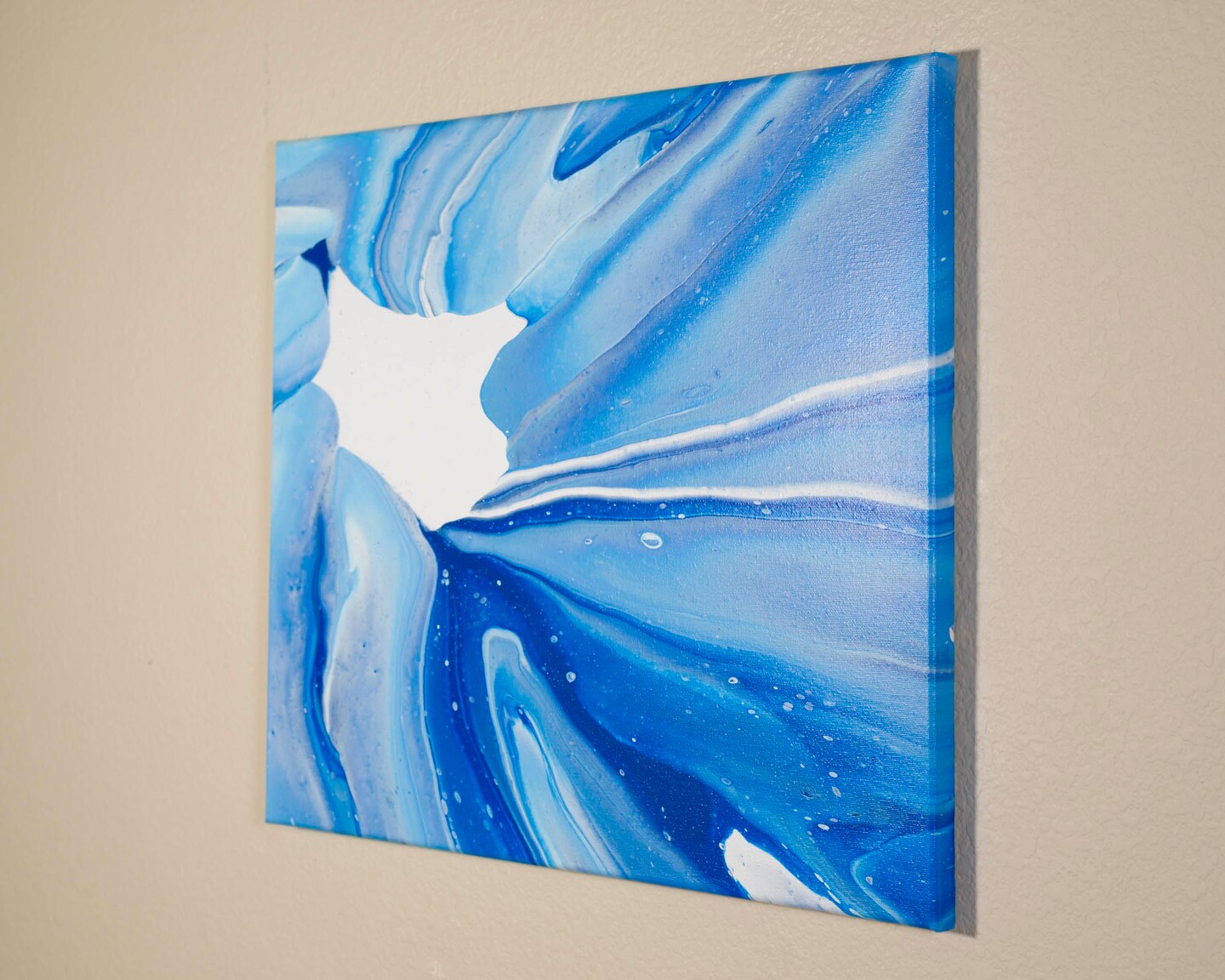 Cutout | Original Blue Pour Painting, Acrylic Fluid Art, Pour Art, Blue and  White Fluid Painting, Canvas Wall Art, 16x20 | MakerPlace by Michaels, image size:1440x1152