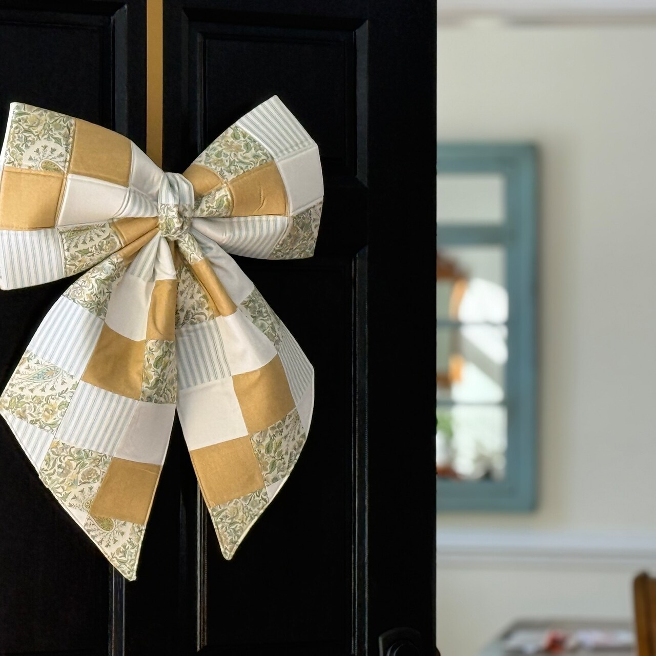 Sew a Decorative Oversized Spring Bow | Classes | Michaels