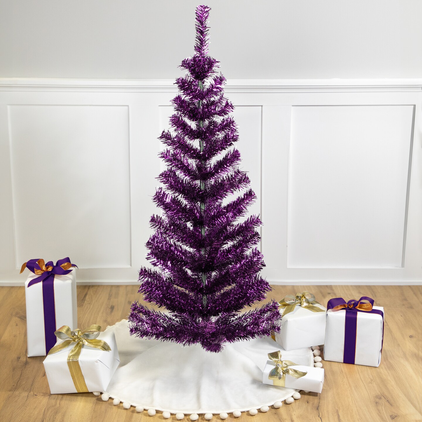 Northlight Artificial Tinsel Christmas Tree - 4&#x27; -Purple - Unlit