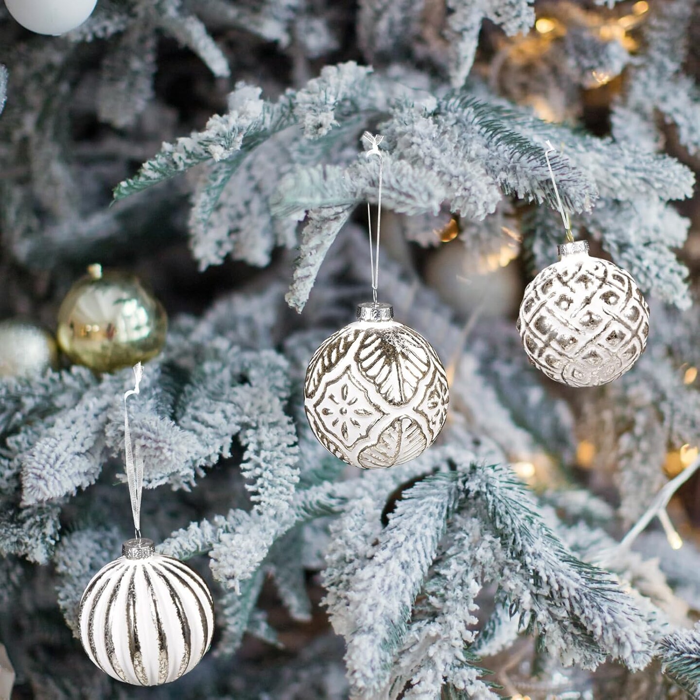 12PCS(3.15 Inch/80mm) Large Farmhouse Christmas Ball Ornaments,Mercury Glass Christmas Ornaments Hanging Balls,Distressed Metal Glass Ball for Christmas Trees,Vintage Style Christmas Ball (White)