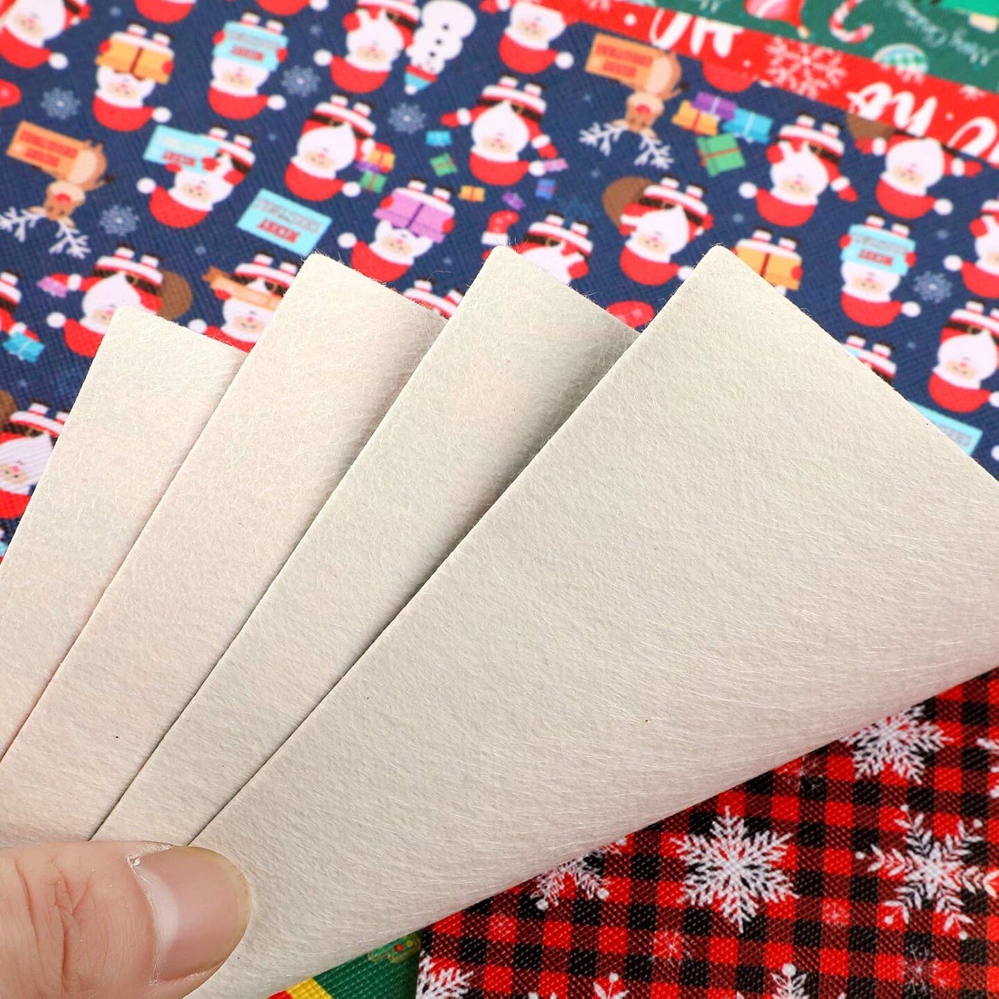 20 Pieces Christmas Faux Leather Sheets Christmas Theme Printed Synthetic Leather Sheet Glitter Faux Leather Fabric Sheet Santa Claus Faux Leather Sheet for DIY Christmas Craft Making, 8.3 x 6.3 Inch