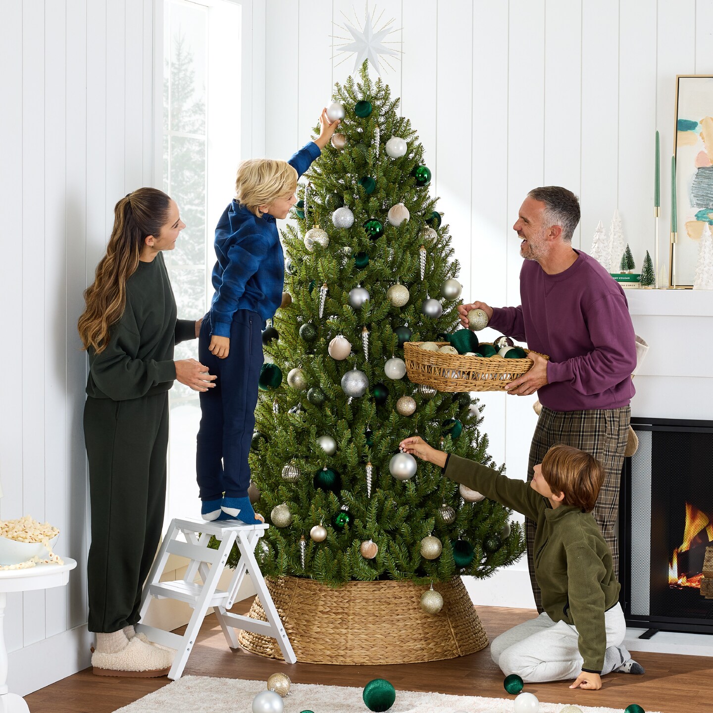 Best Choice Products Premium Hinged Nordic Fir Christmas Tree Holiday Decoration w/ Foldable Metal Base&#x200B;