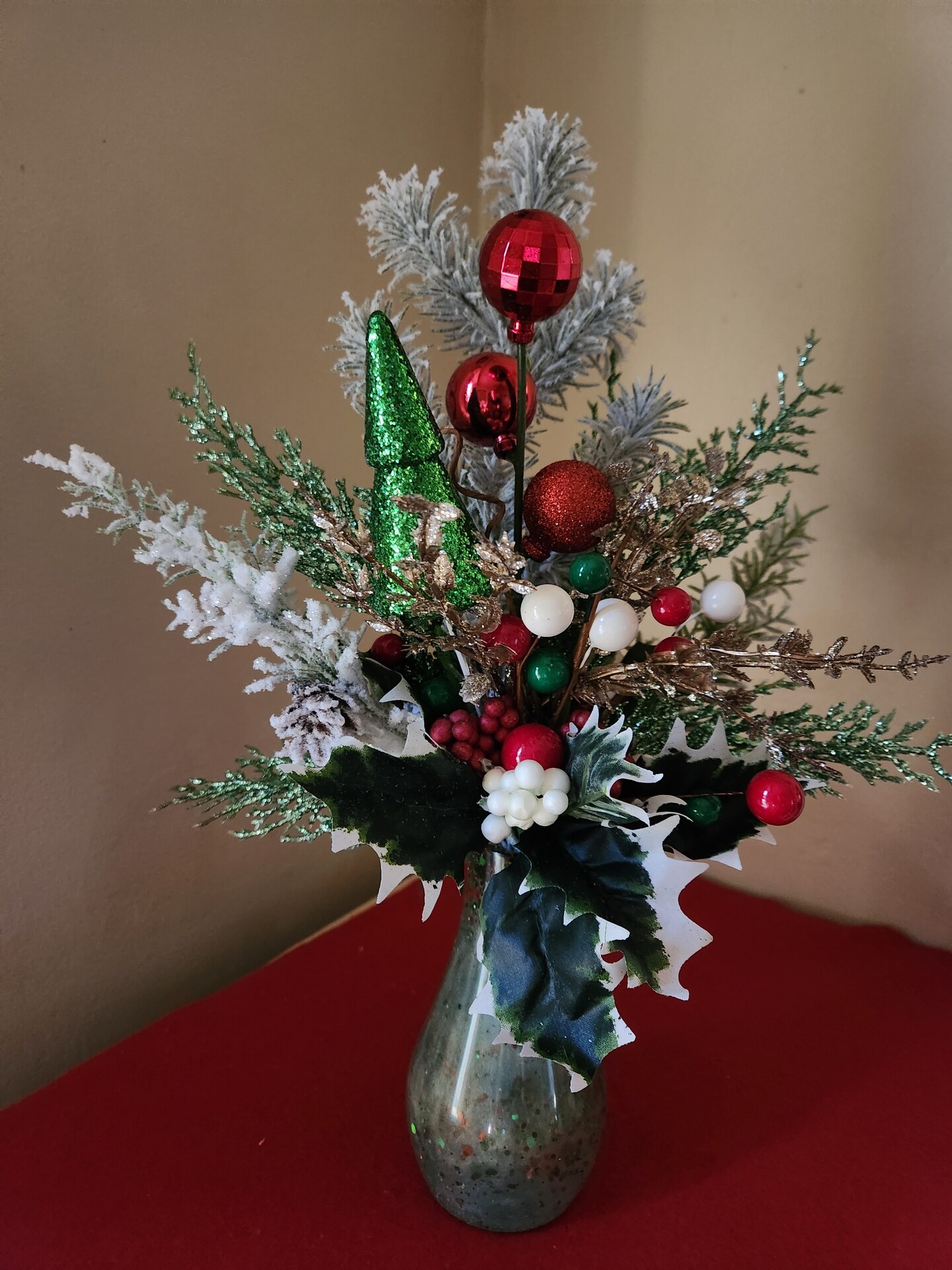 Christmas floral arrangement product 2