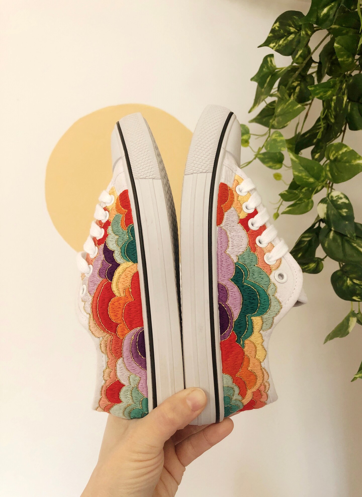 DIY Embroidered Shoes- Hand Embroidery DIY Book