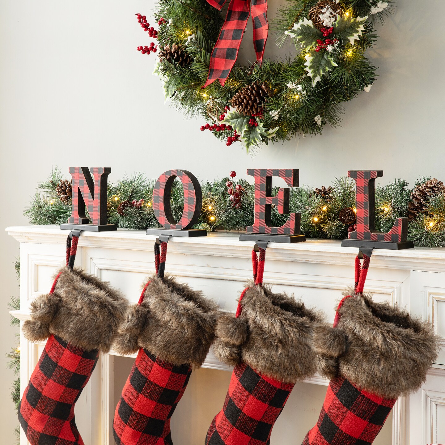 5.91&#x201C;H Wooden/Metal &#x22;NOEL&#x22; Stocking Holder Set