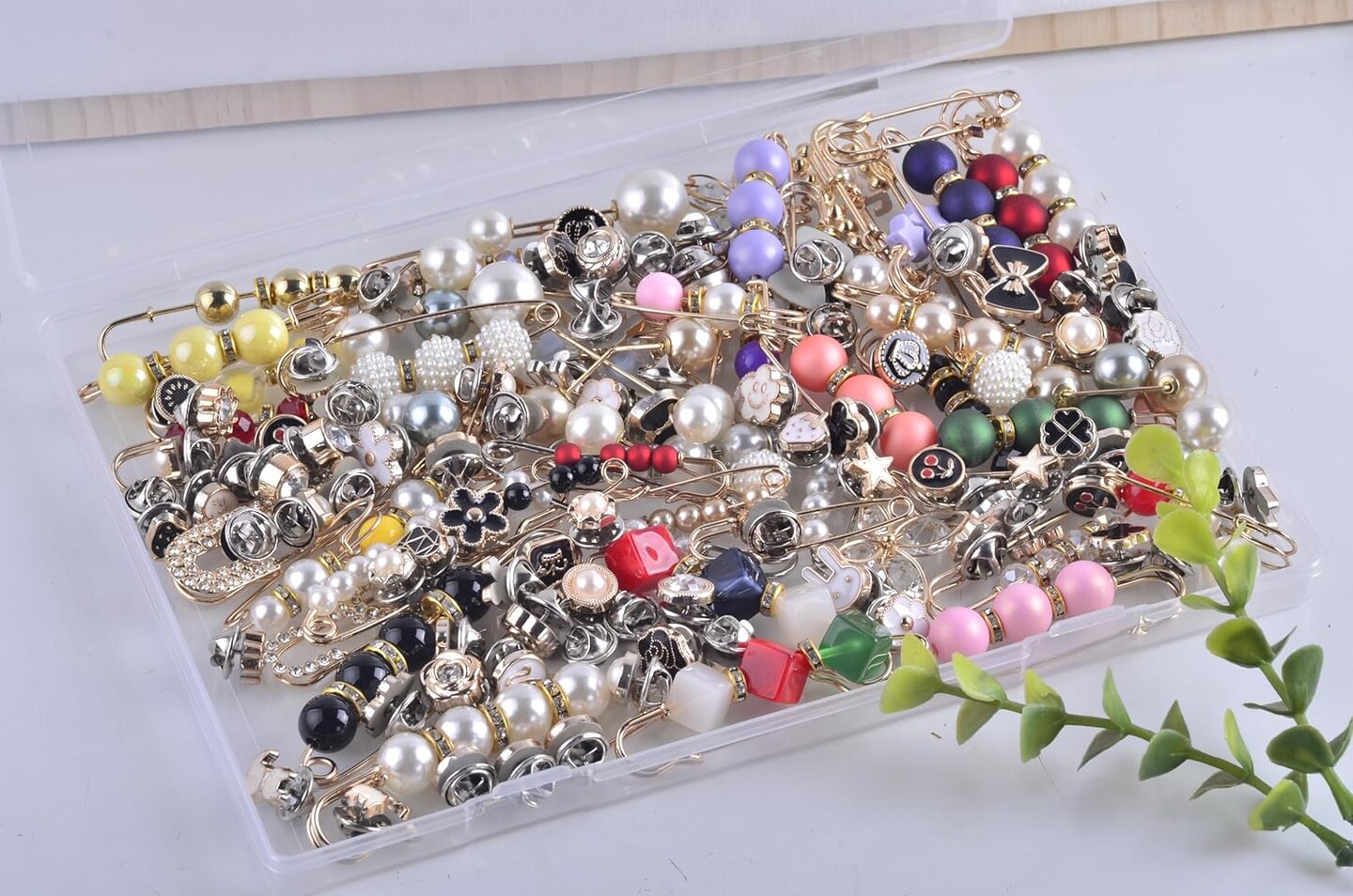 Charms for Socks 140pcs Brooches and Pins for Women Brooch Pins Button Pins Rhinestone Pearl Bling Gold Junk Sock Jewelry Charms Brooch Pins Bulk Decorative Safety Pins for Shoes Clothes Hats Pant
