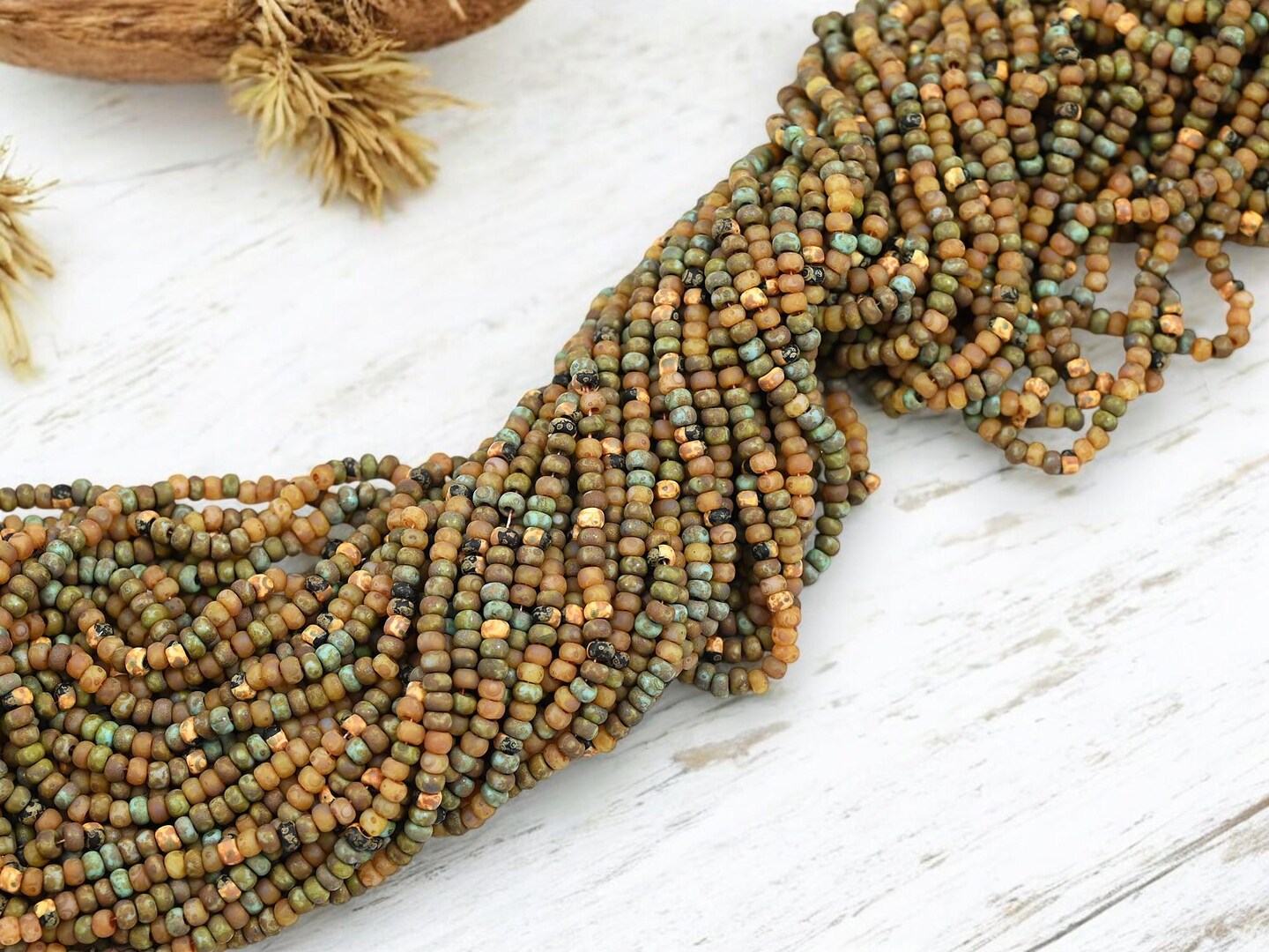8/0 Aged Matte Rustic Amber Striped Picasso Mix Seed Beads (21&#x22; Strand)