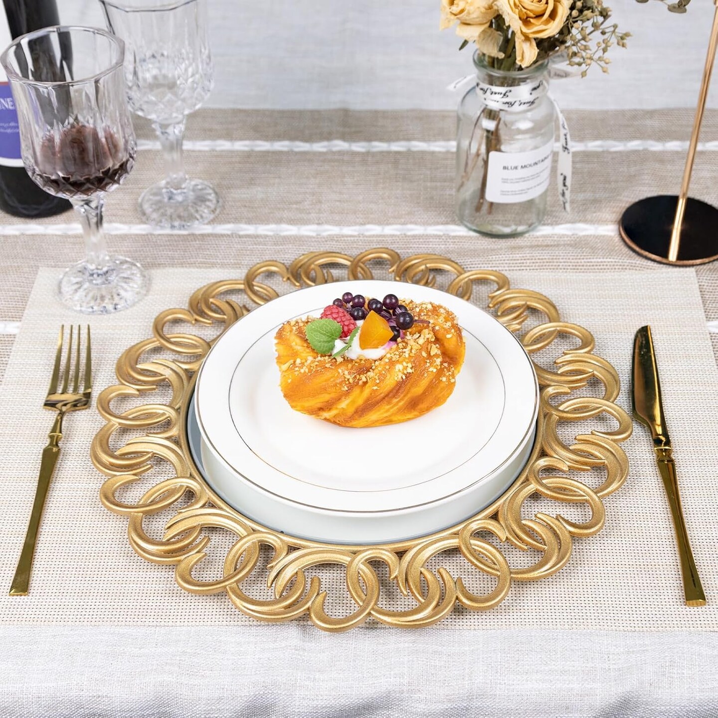 Gold Dinner Plates Set of 6, Mirror Chargers With Entwined Swirl Rim, Round Chargers for Table Setting, Wedding