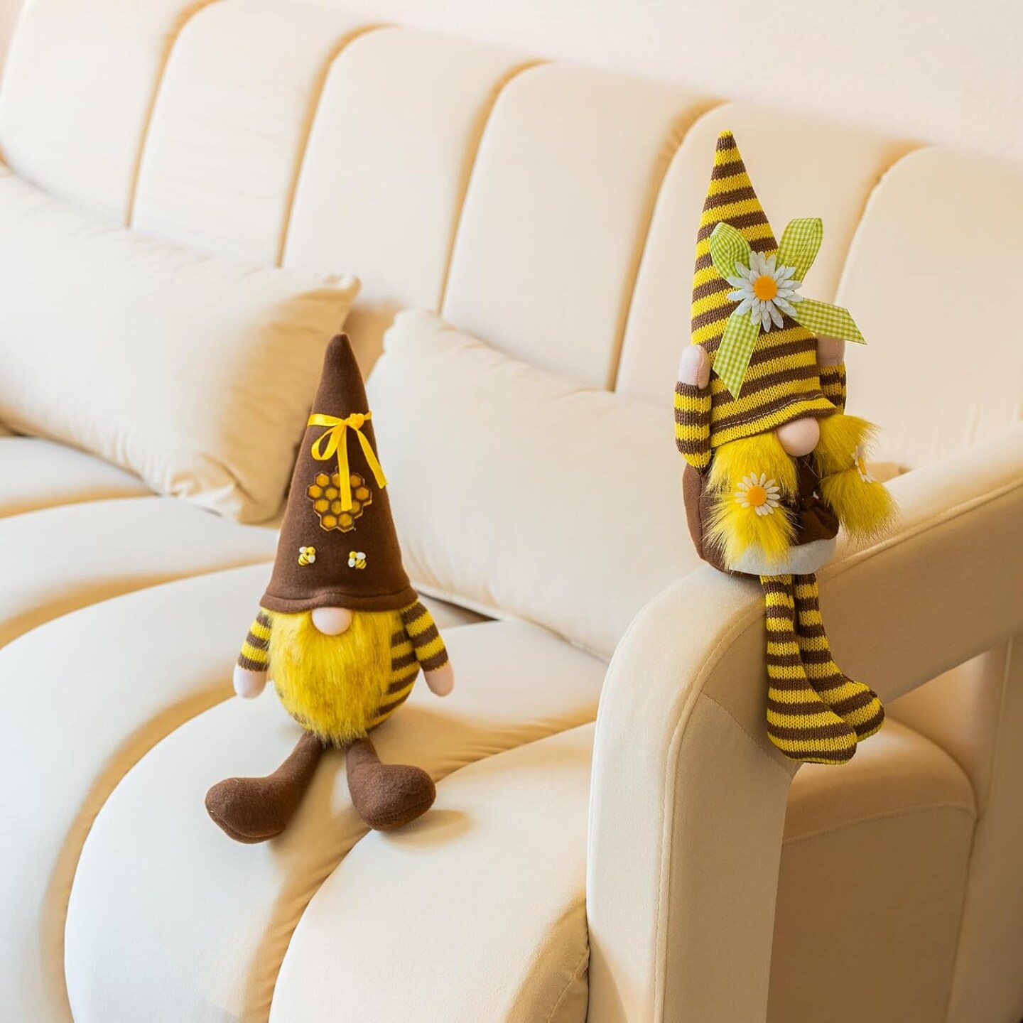Large Bumble Bee Gnomes Plush - Handmade Honey Bee Swedish Dwarf Doll Spring Home Decor, Farmhouse Kitchen Party Ornaments World Bee Day Decorations Gifts
