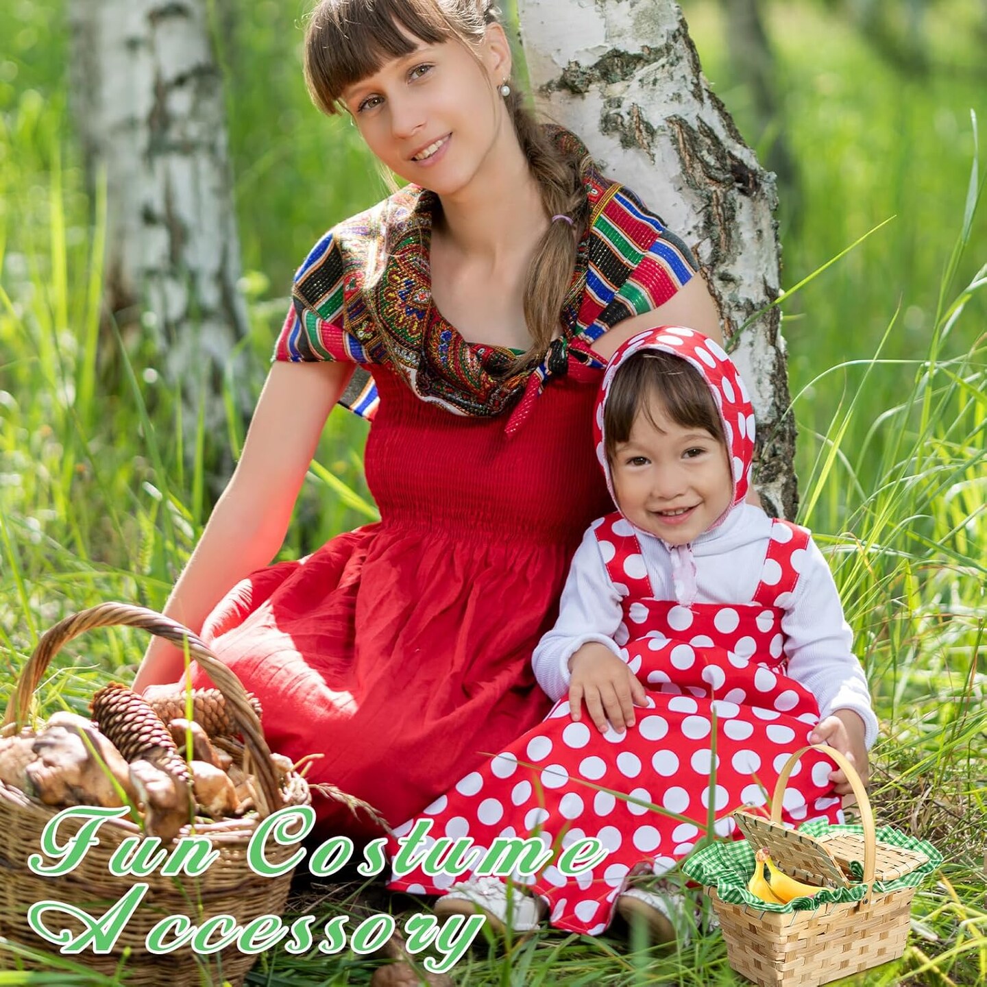 Mini Picnic Basket with Lid and Handle Small Gingham Woven Picnic Hamper (Green and White)