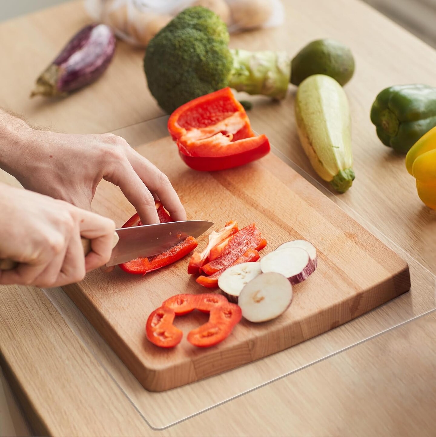 Non-Slip Cutting Board Mat, Clear Anti-Slip Cutting Board Mat for Home Cooks and Chefs, Safety Grip Mat Under Kitchen Cutting Boards, Dishwasher Safe Great as Drawer Liners (10&#x22; x 15&#x22;, 1 Pack)