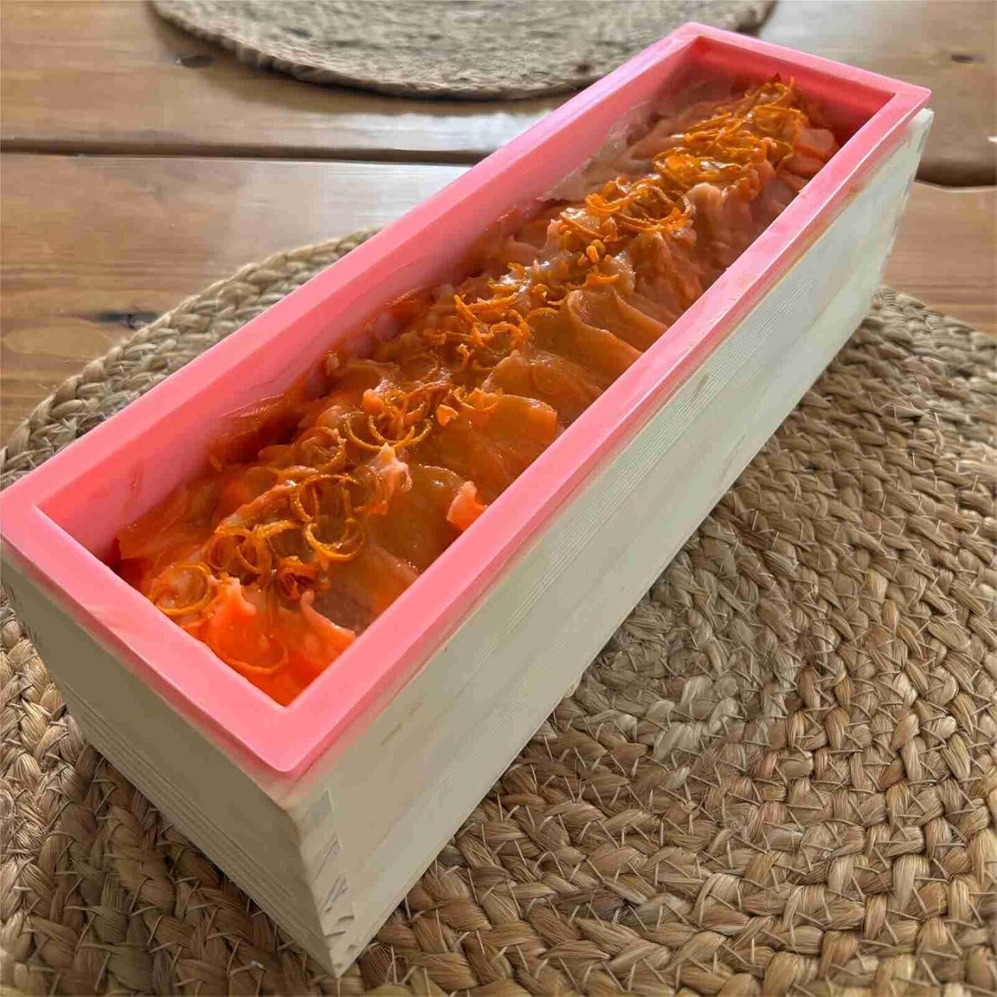 2 Pack 42 OZ Rectangular Soap Mold, Flexible Soap Loaf Mold with Wooden Cover and Box for Soap Making, Candle, Cake, Pudding, Chocolates