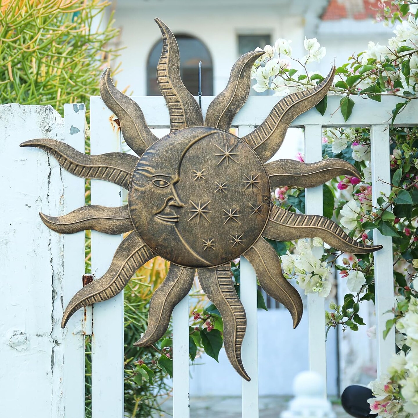 Summer Sun Metal Wall Outdoor Decor Moon Wall Decoration Metal Wall Sculpture Hanging Garden Wall Sculpture for Indoor Outdoor Patio Fence Decor Gold