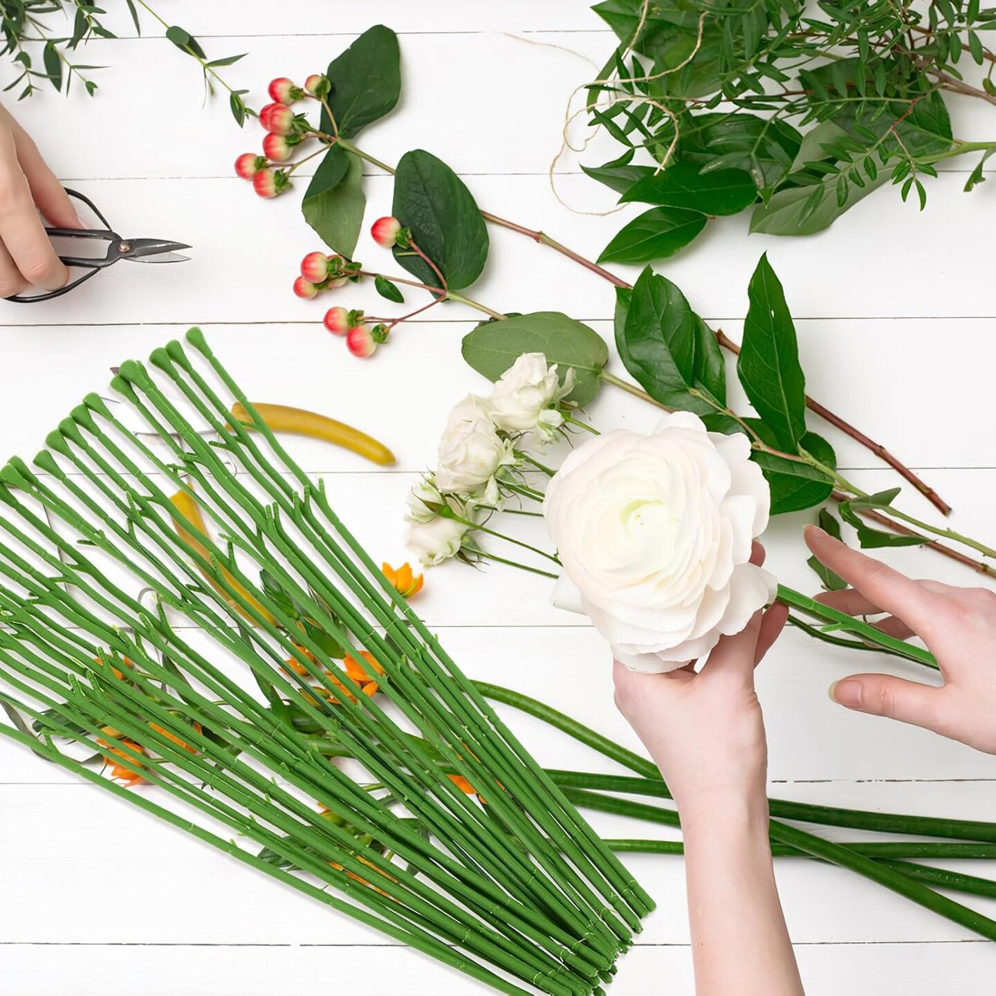 100-Pack Green Plastic Floral Wire Stems for DIY Crafts & Bouquets