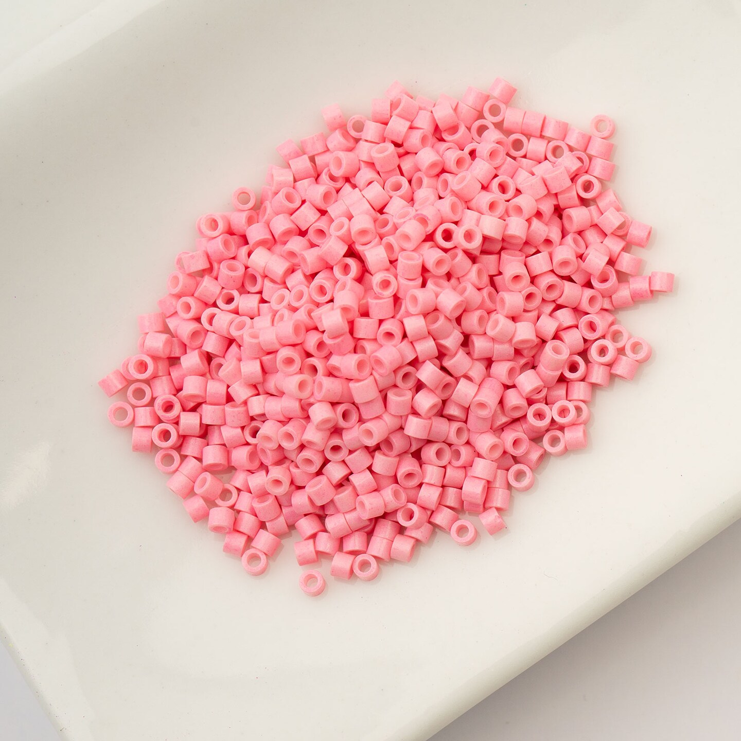 John Bead Ceylon Finish Cylin Beads 11/0 Glass Cylindrical Seed Beads, 25g