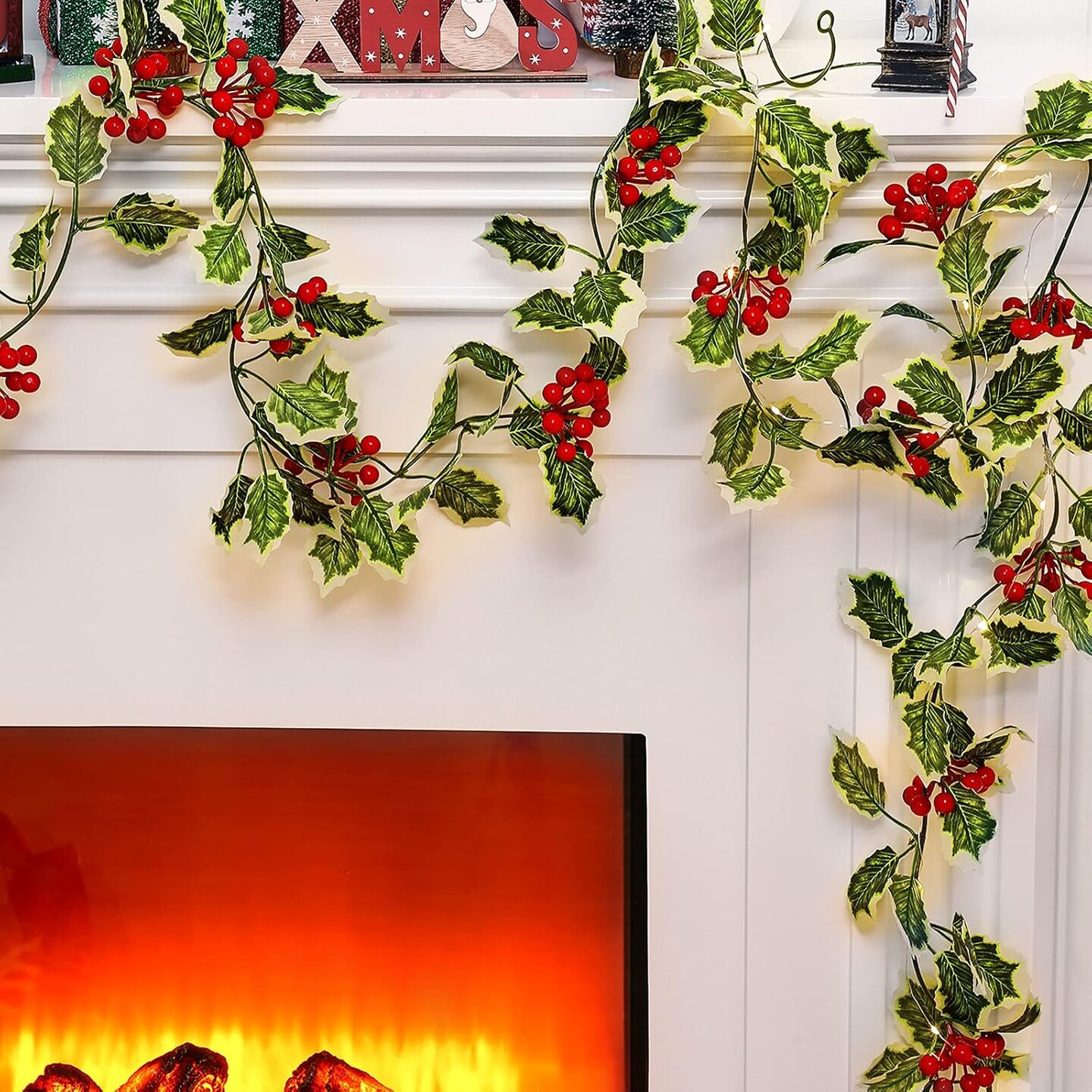 Christmas Holly Garland with Berries Artificial Garland(Green)