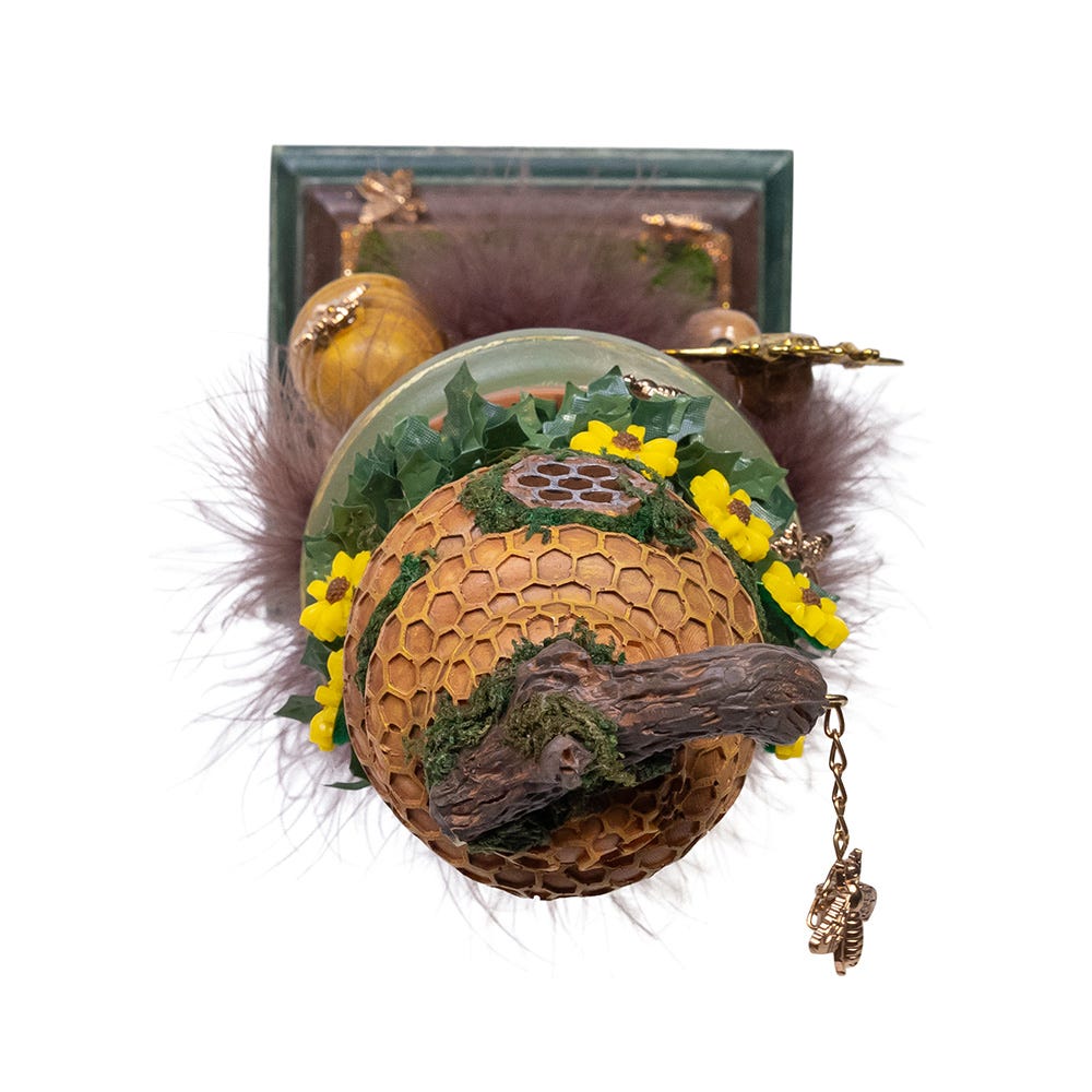 Kurt Adler 15-Inch Hollywood Nutcrackers Bee Keeper Nutcracker