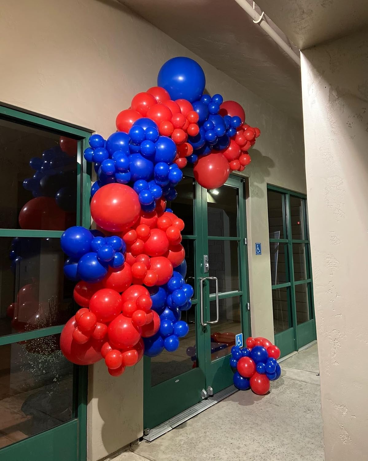 154PCS Red and Blue Balloon Garland Arch Kit – Royal Blue & Red Balloons in 5–18 Inch Sizes for Birthday, Wedding, Baby Shower, Graduation, Independence Day & Themed Party Decorations