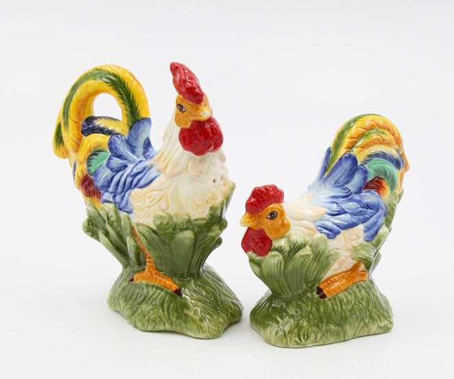 Ceramic Rainbow Rooster Salt And Pepper Shakers, Home Décor, Gift for Her, Gift for Mom, Kitchen Décor, Dining Table Décor, Farmhouse Decor