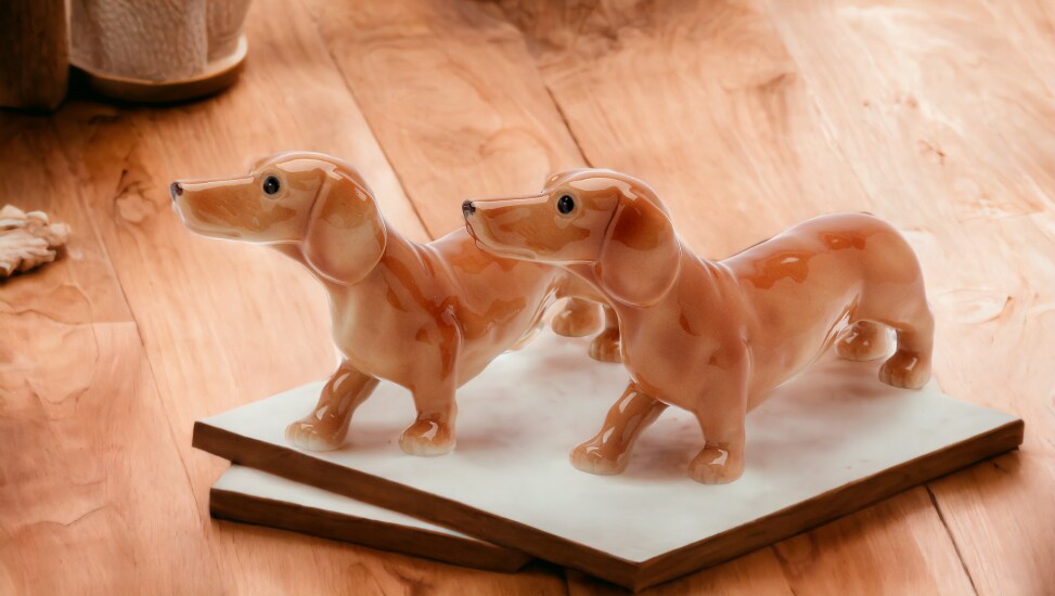 Ceramic Dachshund Dogs Salt &#x26; Pepper Shakers, Home D&#xE9;cor, Gift for Her, Gift for Mom, Kitchen D&#xE9;cor, Gift for Dog Lover, Pet Loss Gift