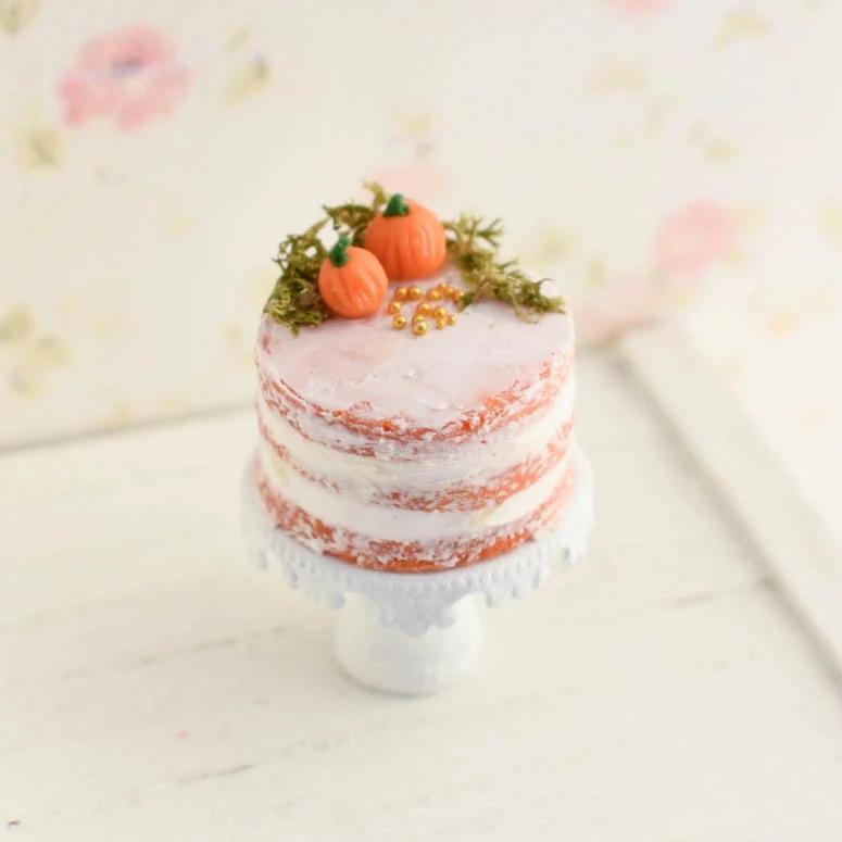 Polymer Clay Scented Naked Cake Workshop
