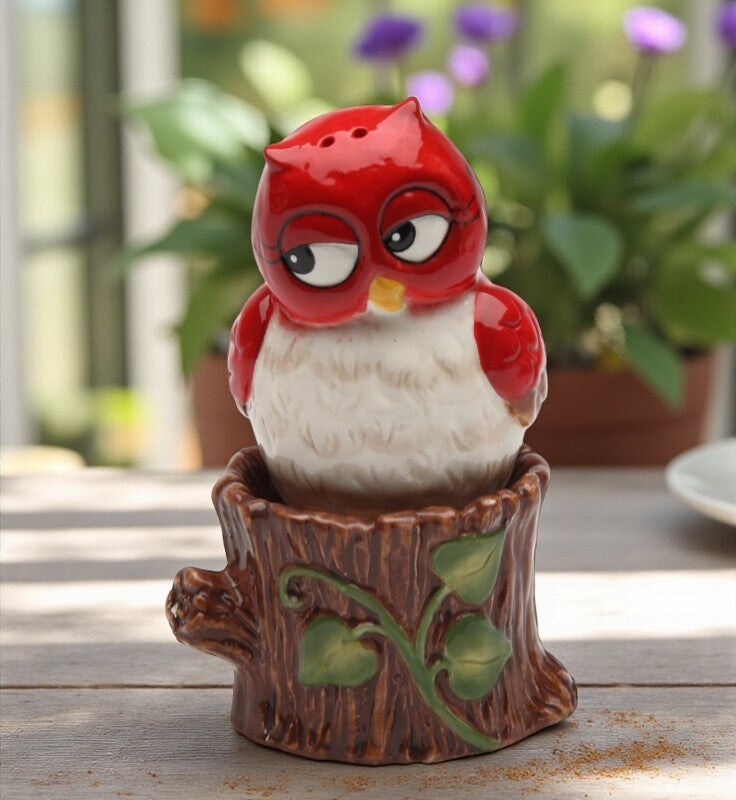 Ceramic Owl On The Tree Stump Salt & Pepper Shakers, Home Décor, Gift for Her, Gift for Mom, Kitchen Décor, Birdwatcher Gift