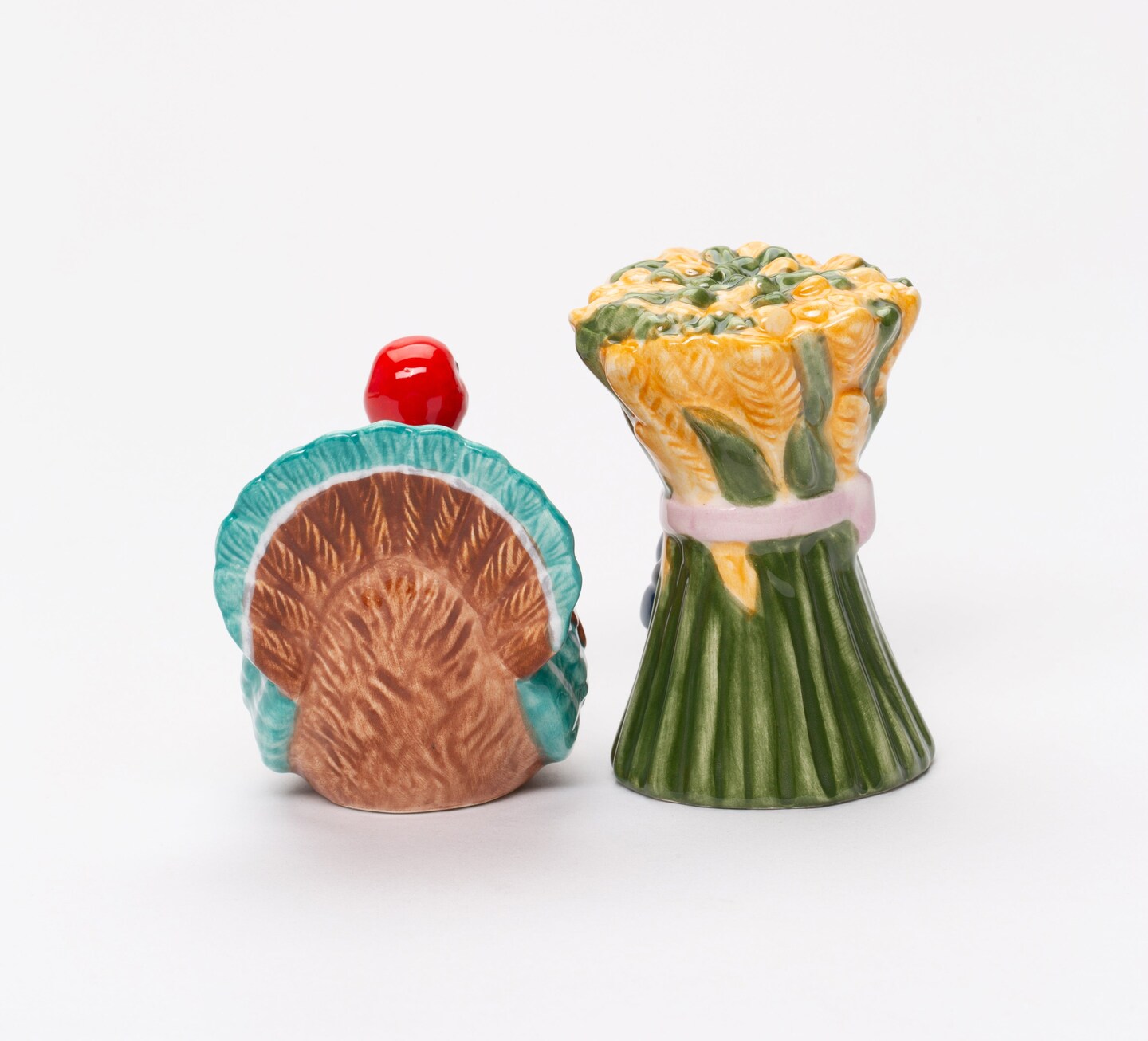 Ceramic Thanksgiving Teddy Bear and Turkey Salt and Pepper Shakers, Gift for Her, Gift for Mom, Farmhouse Kitchen Décor, Fall Décor