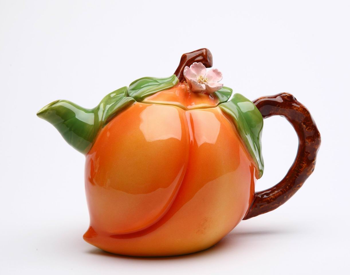 Ceramic Peach Teapot, Gift for Her, Gift for Mom, Tea Party Décor, Café Décor, Farmhouse Kitchen Décor