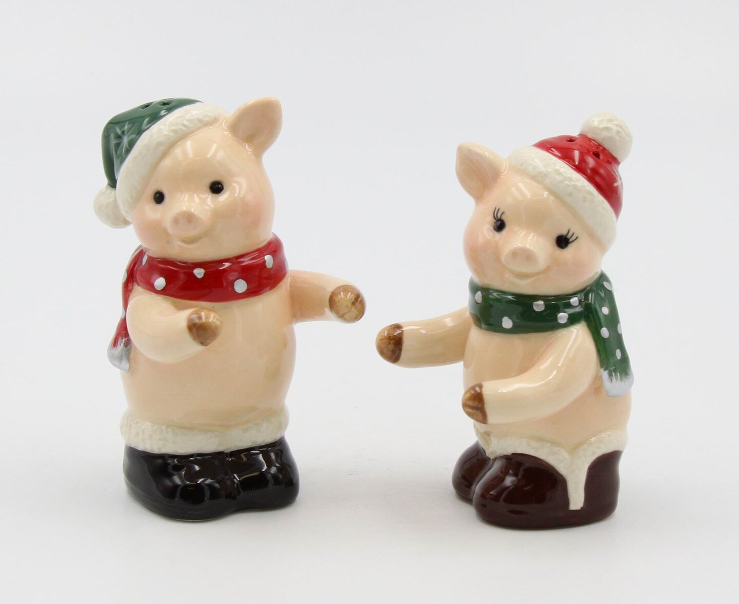 Christmas Pig Salt And Pepper Shakers, Home D&#xE9;cor, Gift for Her, Gift for Mom, Kitchen D&#xE9;cor, Farmhouse Decor