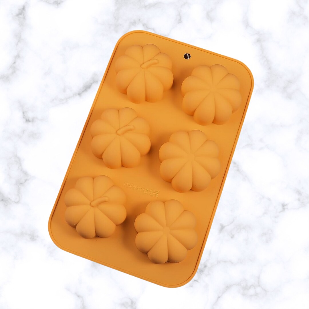 Pumpkin Cocoa Bombs