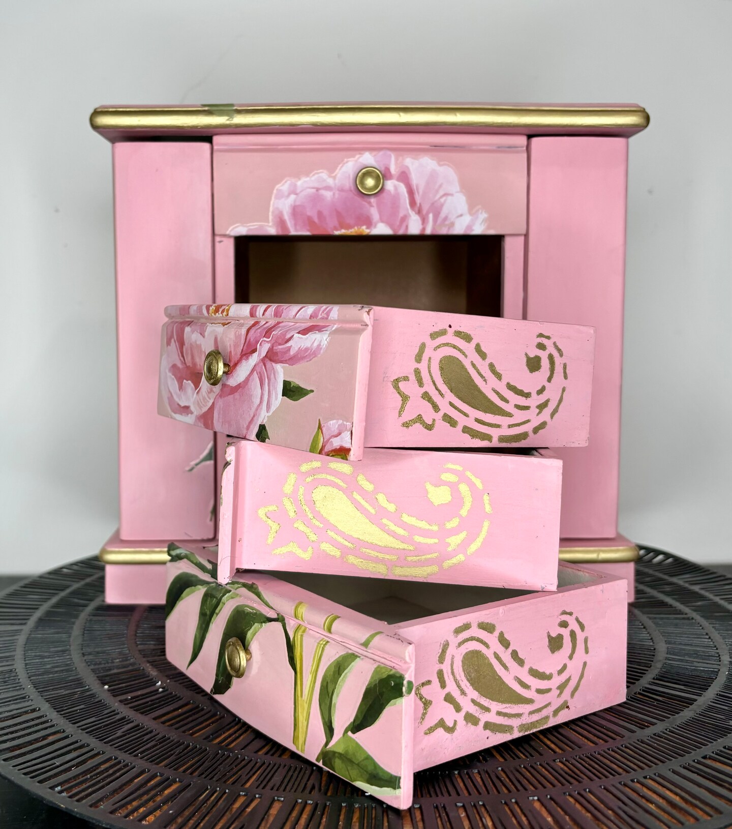 Painted deals Vintage Pink and Gold Jewelry Box