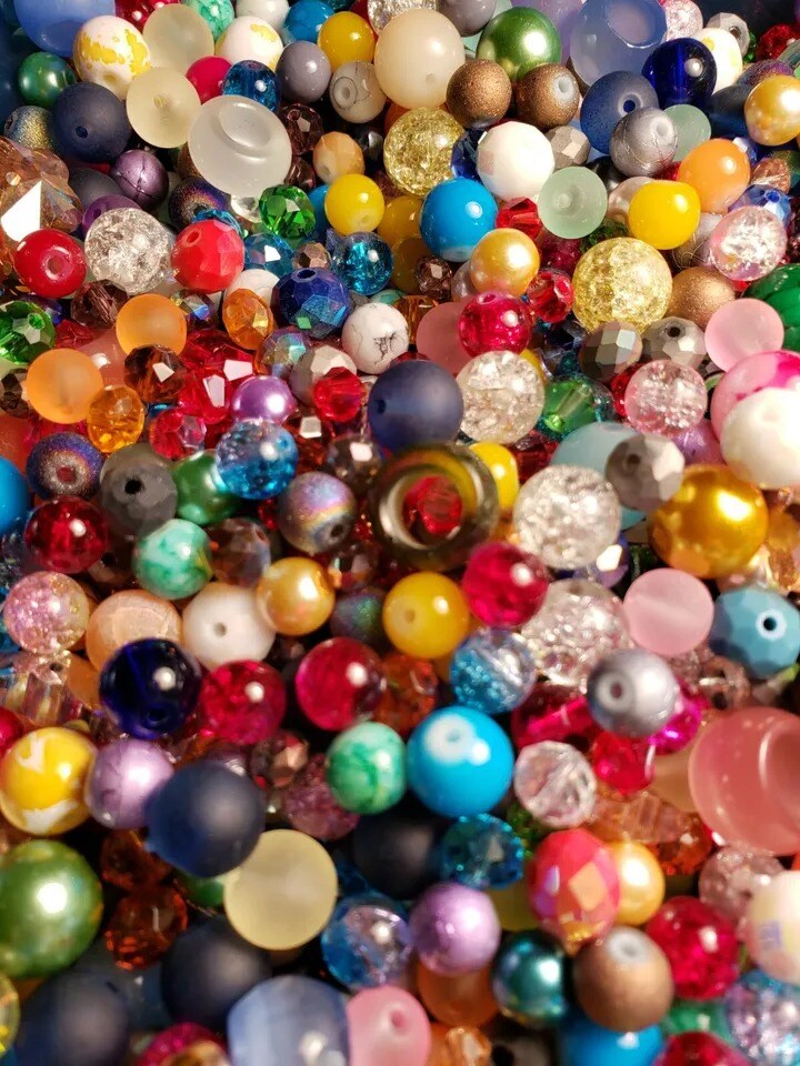 210 Assorted Glass Beads