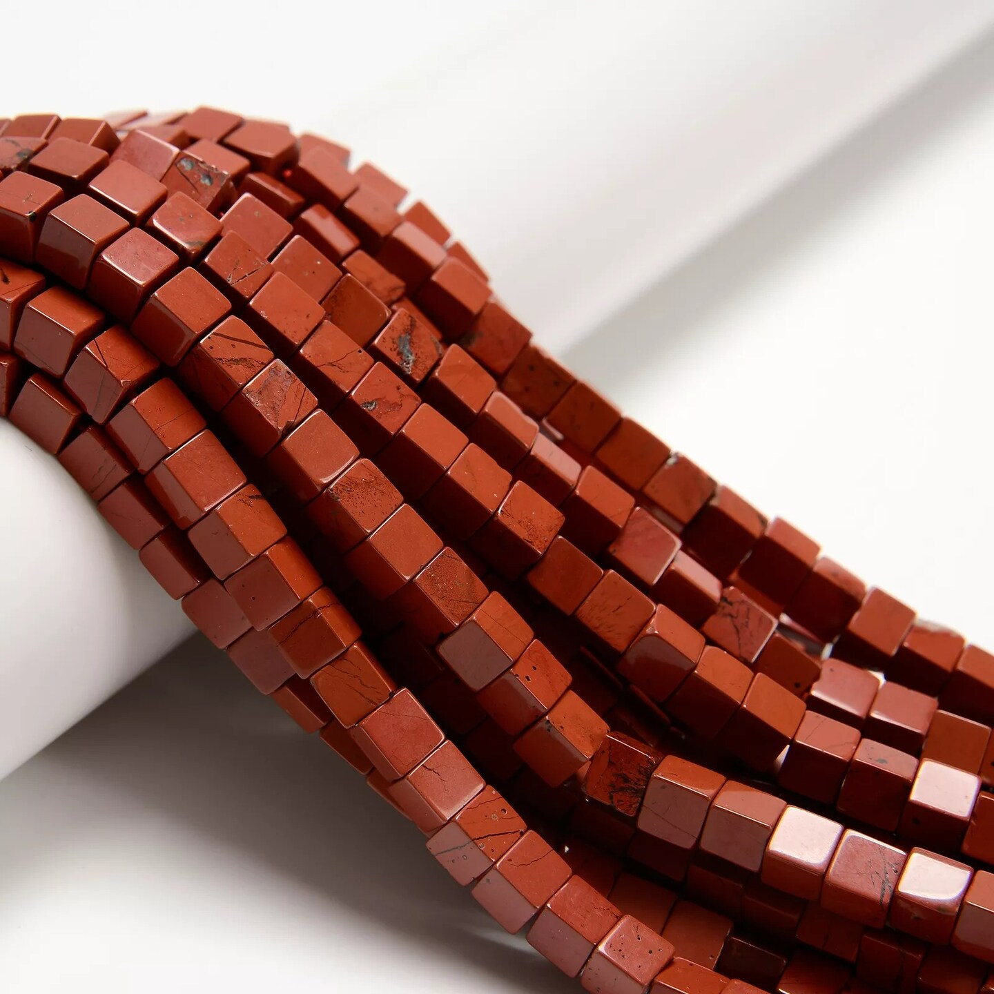Natural Red Jasper Smooth Cube Beads Size 6mm 15.5&#x27;&#x27; Strand