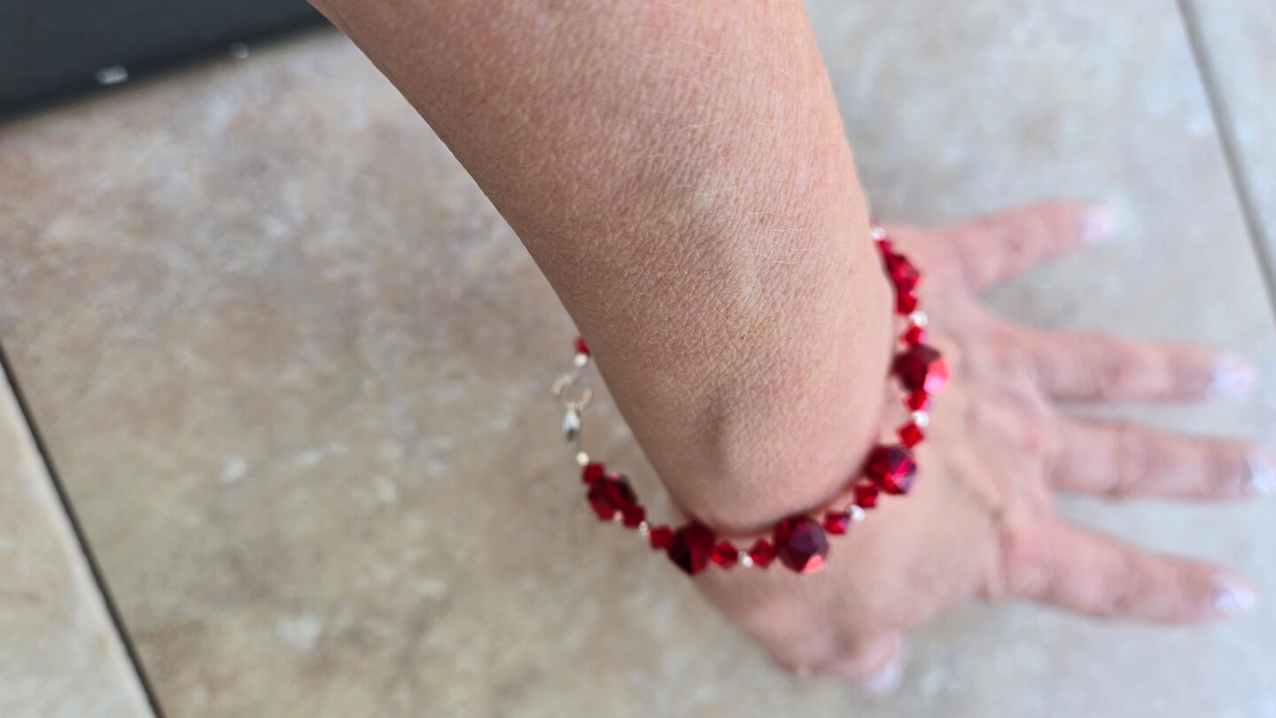 送税込【CRAFTD London】RED CRYSTAL GEMSTONE BRACELET (2色) Sterling Silver Red Metallic Crystal Bracelet, Red Crystal