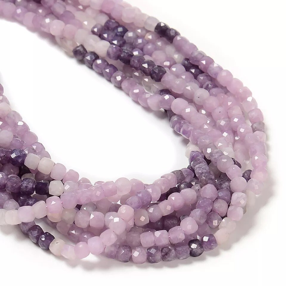 Natural Gradient Lepidolite Faceted Cube Beads Size 4mm 15.5&#x27;&#x27; Strand