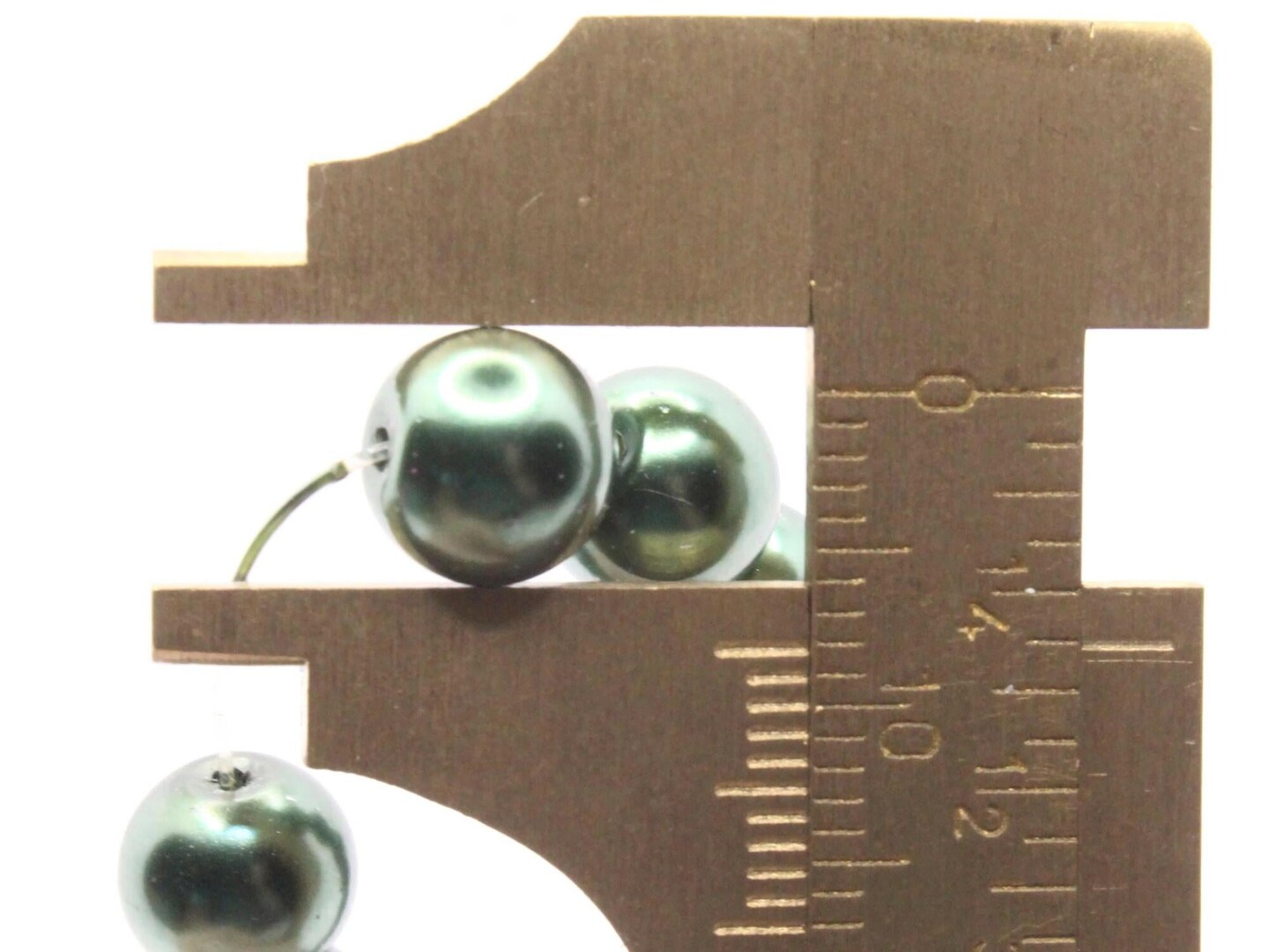 53 8mm Dark Green Round Glass Pearl Beads