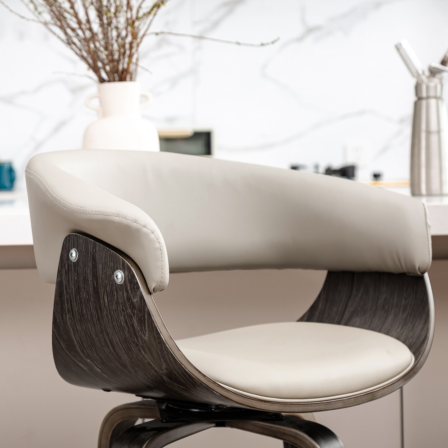 Set of 2/4 Mid-century Modern Leatherette Swivel Bar Stools/Counter Stools with Walnut Bentwood Frame