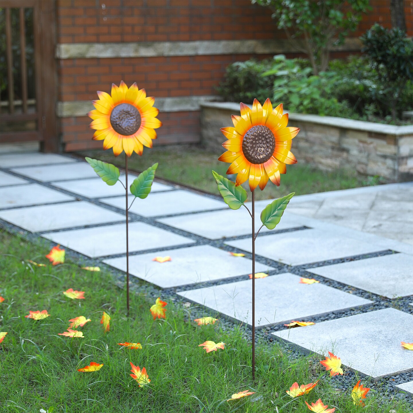 Set of 2 42"H Fall Metal Sunflower Yard Stakes(KD)